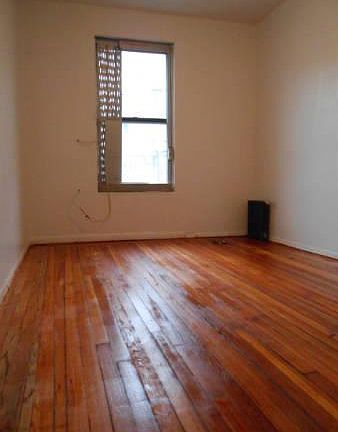 5th image of 820 W 180th St APT 51