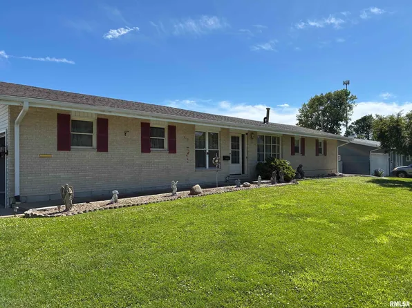 3132 Brentwood Dr, Quincy, IL 62301
