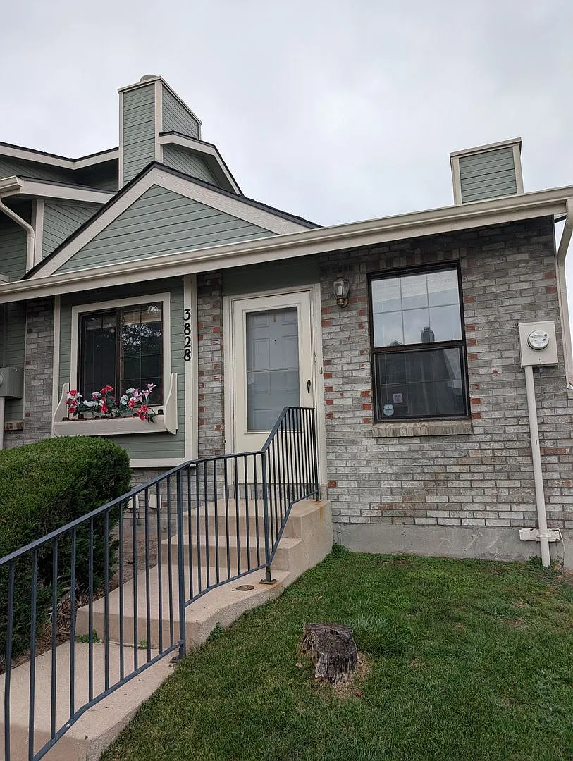 Briargate Townhome — Photo 1