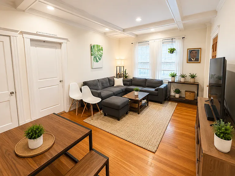 1742 Commonwealth Ave #3 — Photo 1