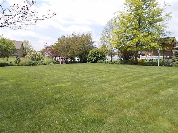 4th image of 812 Greenfield Trl
