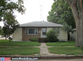 1420 W 6th St, Grand Island, NE 68801