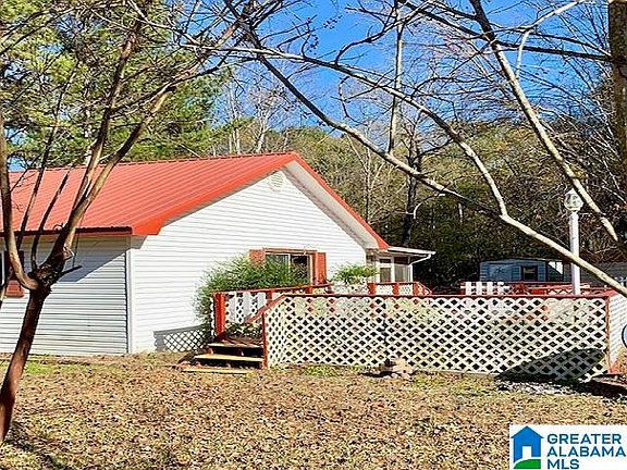 3rd image of 205 Dickey Dr