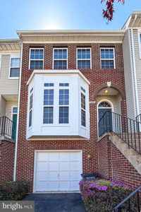 14647 Seasons Dr, Centreville, VA, 20120