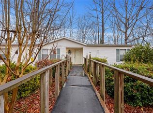 174 Casa Bella Dr, Advance, NC 27006