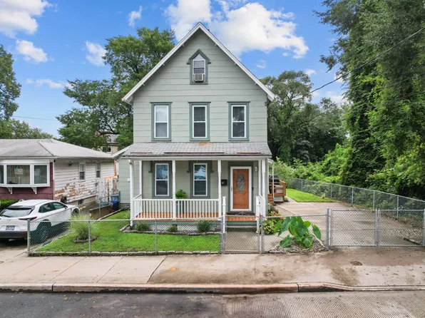 97 Simonson Ave, Staten Island, NY 10303