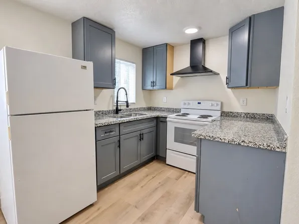 2030 Sunrise Ave #8, Las Vegas, NV 89101