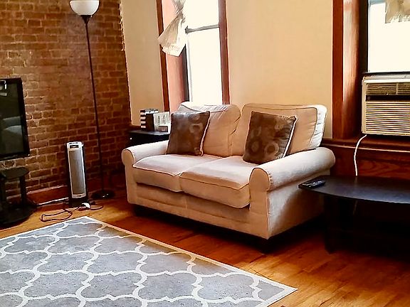 2nd image of 347 W 46th St #4