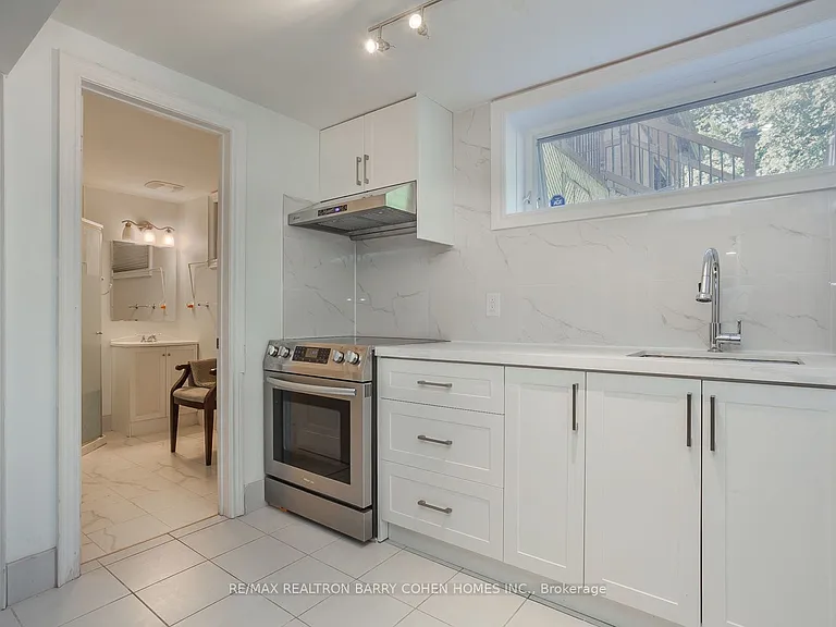 12 Longwood Dr #BASEMENT — Photo 8