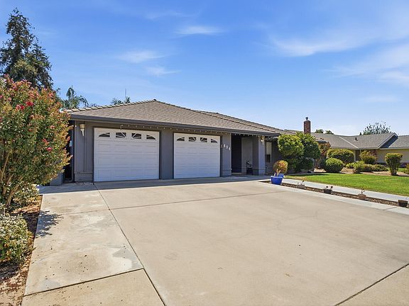 2nd image of 804 Woods Place