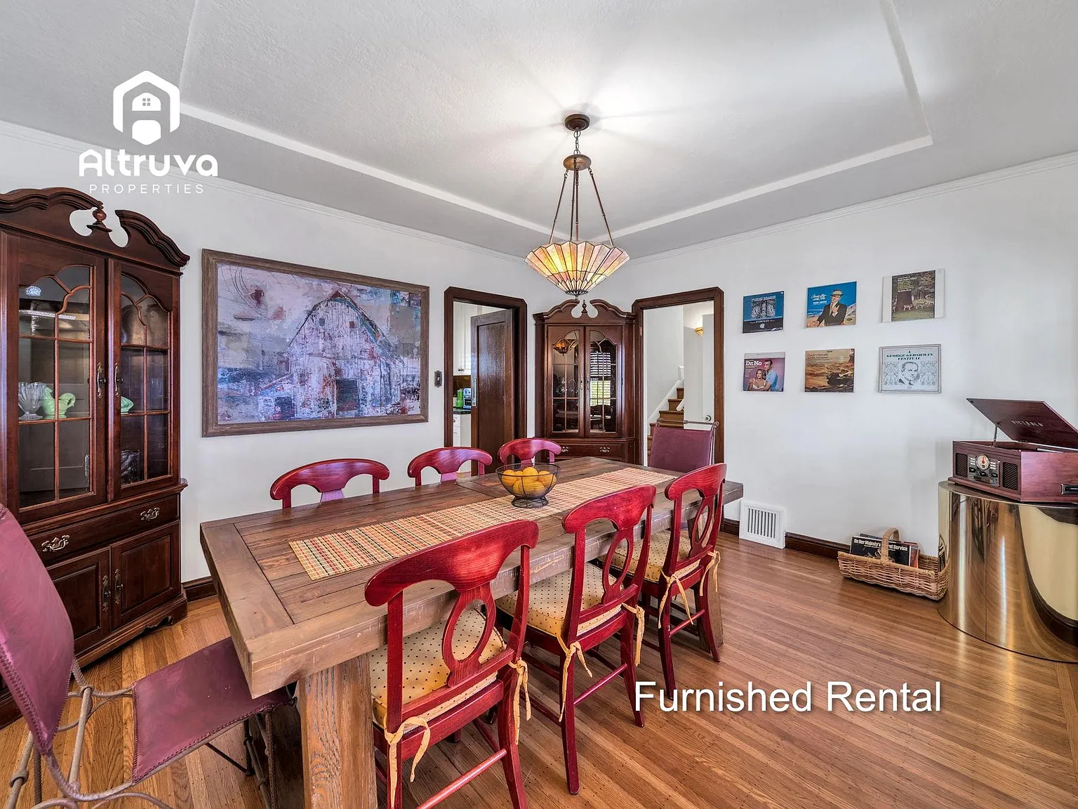 5 bed, 2800 sqft, $7,400 — Photo 3