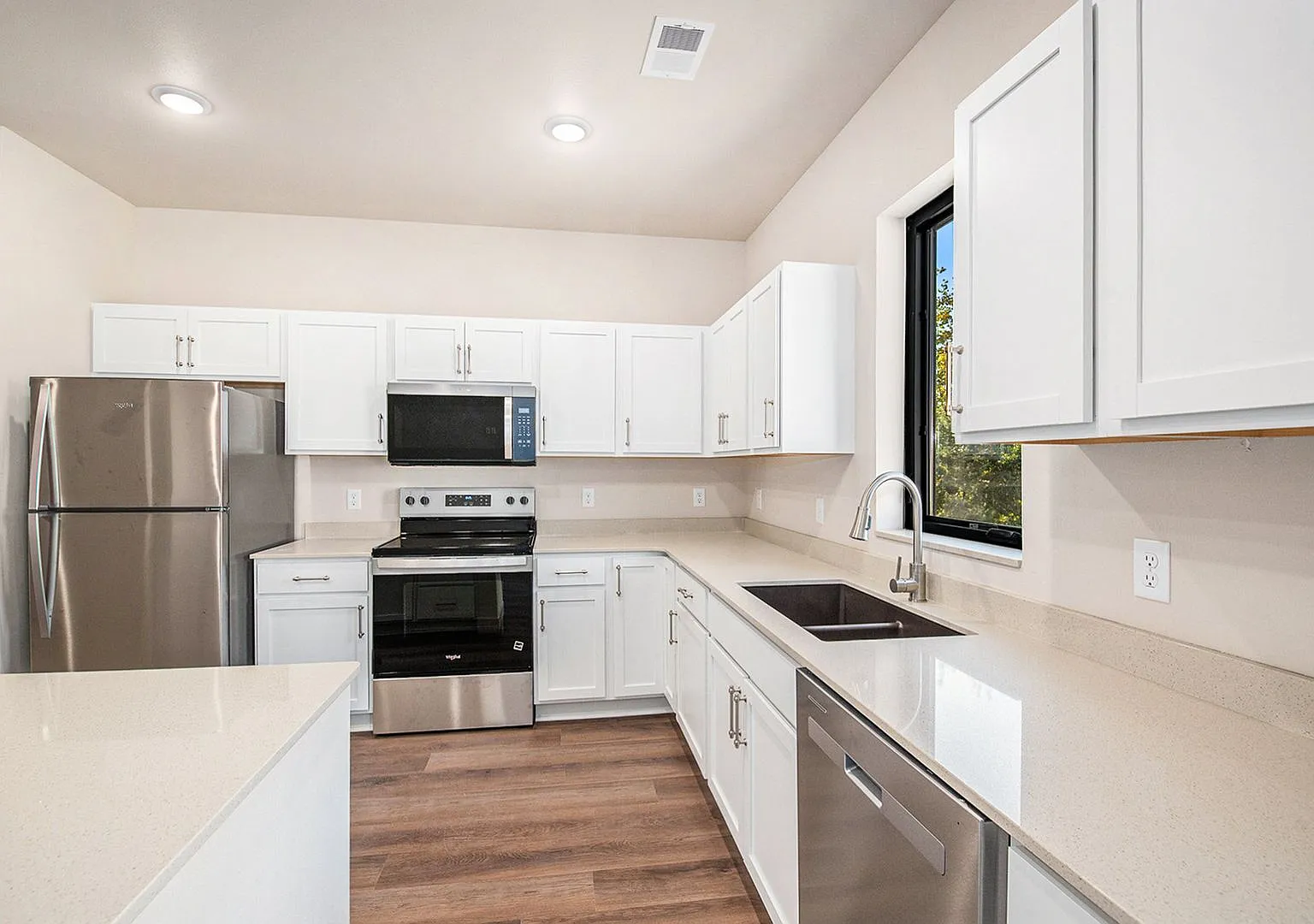 The Revere Townhomes — Photo 3