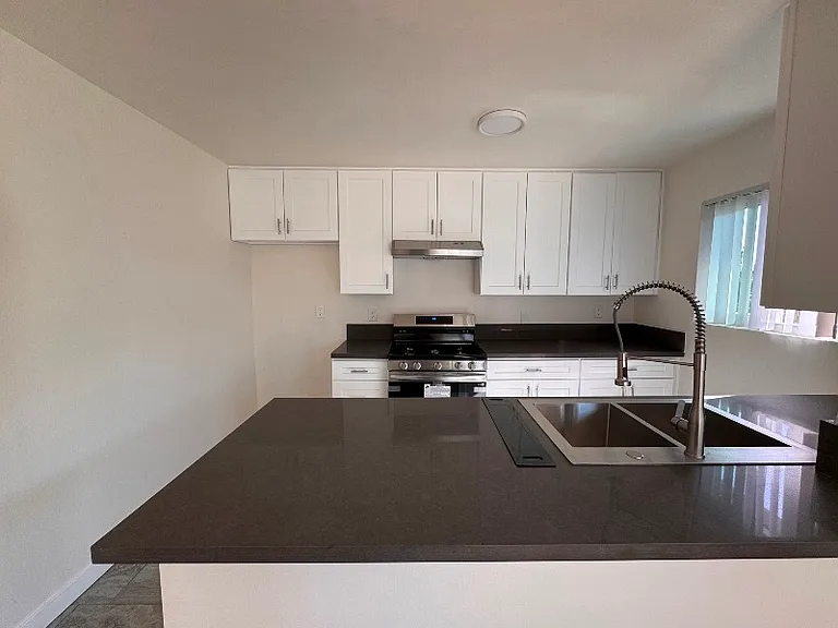 520 Avenue G #7 — Photo 6