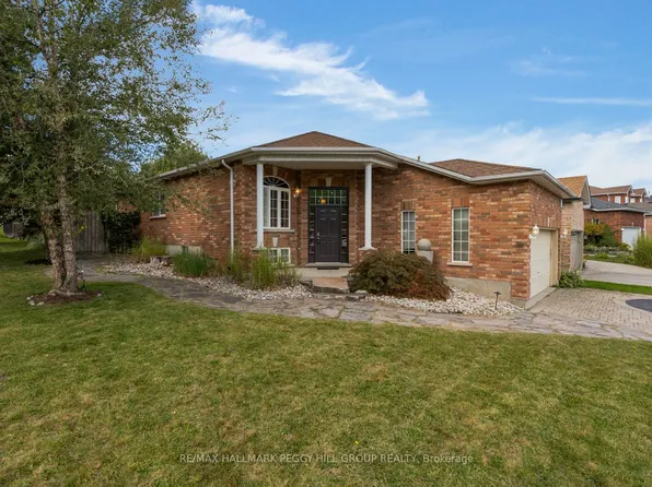 2 Brown Wood Dr, Barrie, ON L4M 6N4