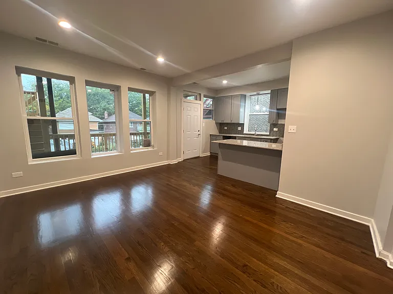 7144 S Yates Blvd #2N — Photo 8