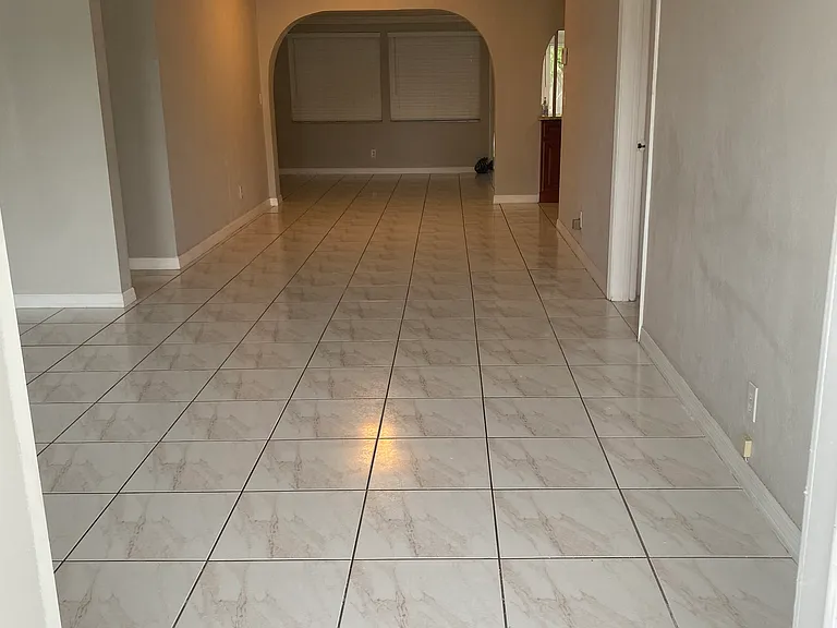 635 Casper Ave — Photo 3