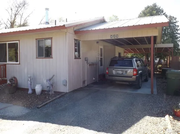 429 W 3rd St, Omak, WA 98841