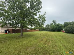 303 Crockett St, Holland, TX 76534