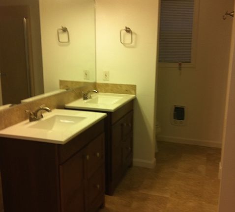 3rd image of 2285 Darvic Pl