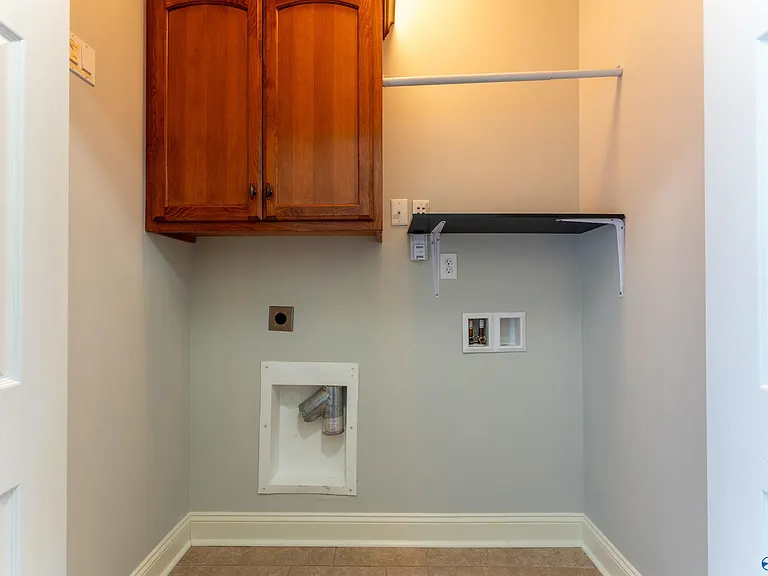 525 W Mossyleaf Dr SW — Photo 36