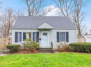 33996 Waldmer Dr, Eastlake, OH 44095