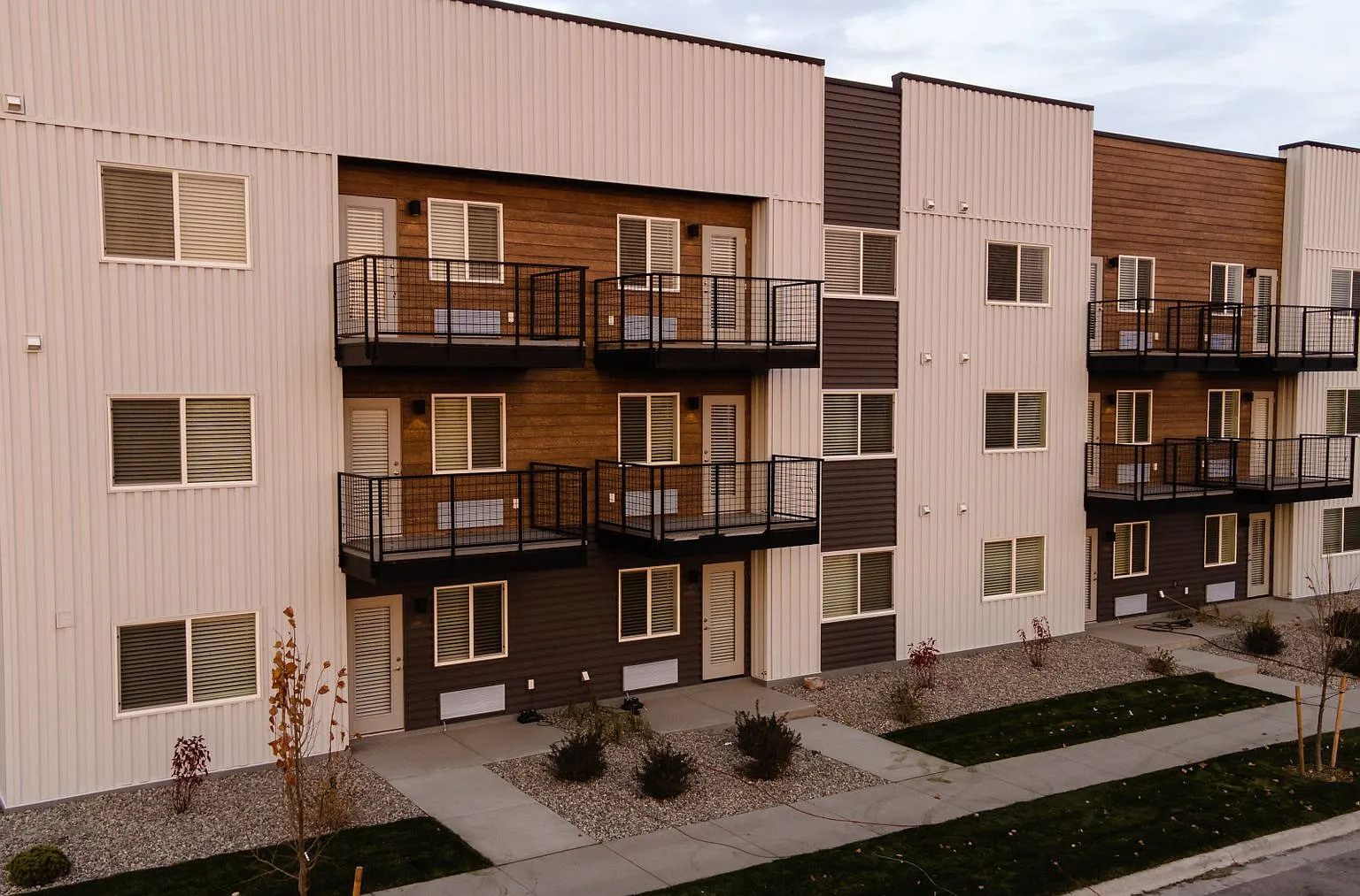 Millhouse East + West — Photo 2