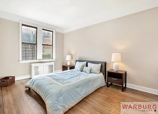 Sold by Warburg | media 3
