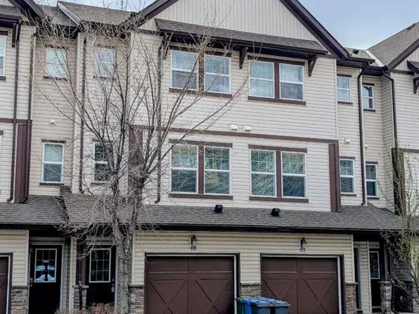 28 E Heritage Dr #115, Cochrane, AB T4C 0K1