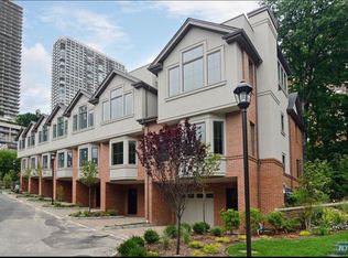 1538 River Rd APT 2, Edgewater, NJ 07020