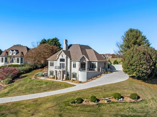 230 Big Water Dr, Vonore, TN 37885