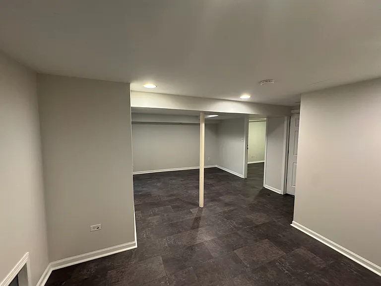 702 S Summit St — Photo 7