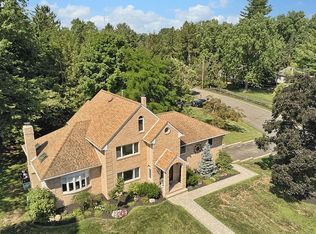 121 Green Knolls Dr, Wayne, NJ 07470