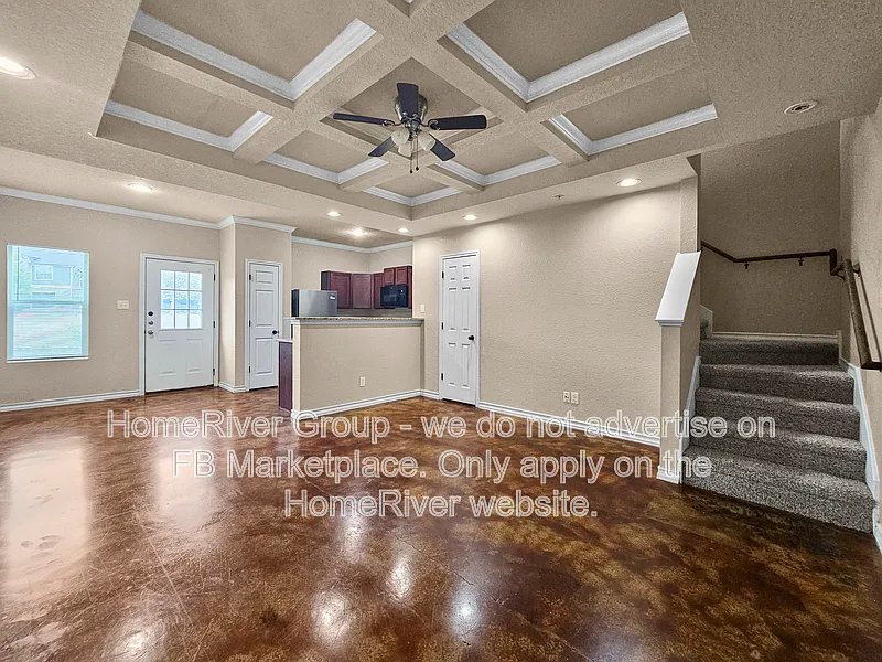 3 bed, 3.0 bath, 1237 sqft, $1,395 — Photo 2