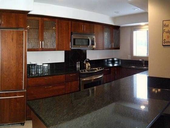 1st image of 225 19th St NE APT 37