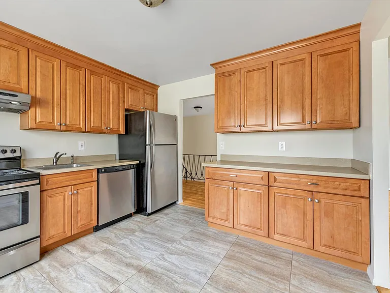 214-15 15th Ave #2 — Photo 9