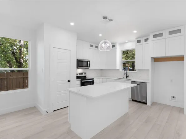 612 Lamar St, Sulphur Springs, TX 75482