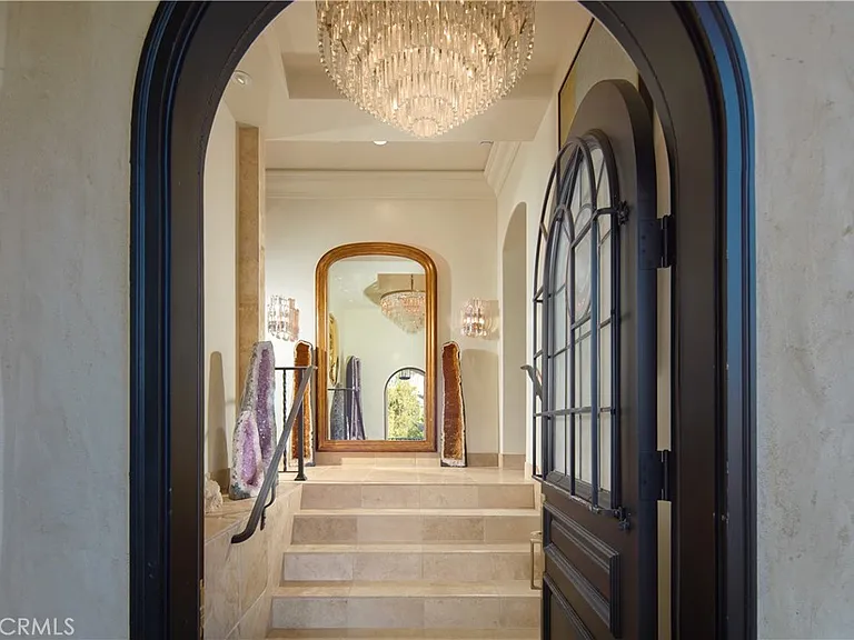 11 Emerald Bay — Photo 2