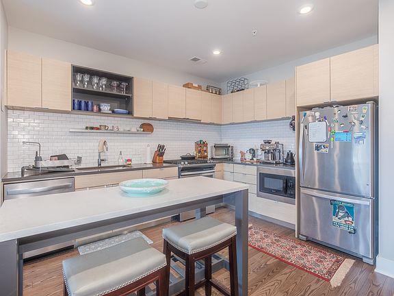 3rd image of 510 Diamondback Dr Unit 263