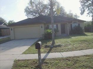 815 Fantasy Ln, Chuluota, FL 32766