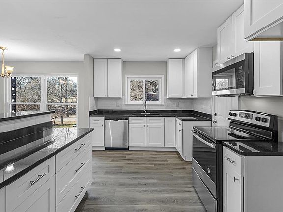 5th image of 11130 Jerries Ln