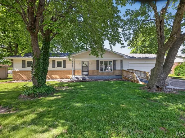 273 Farmers Ln, Lebanon, MO 65536