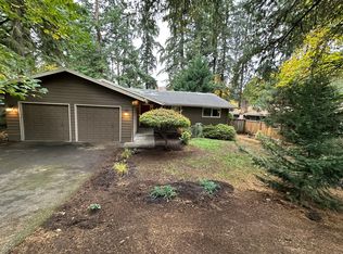 18881 SW Pilkington Rd, Lake Oswego, OR 97035