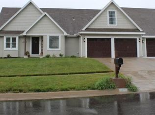 5500 SW Sena Dr, Topeka, KS 66604