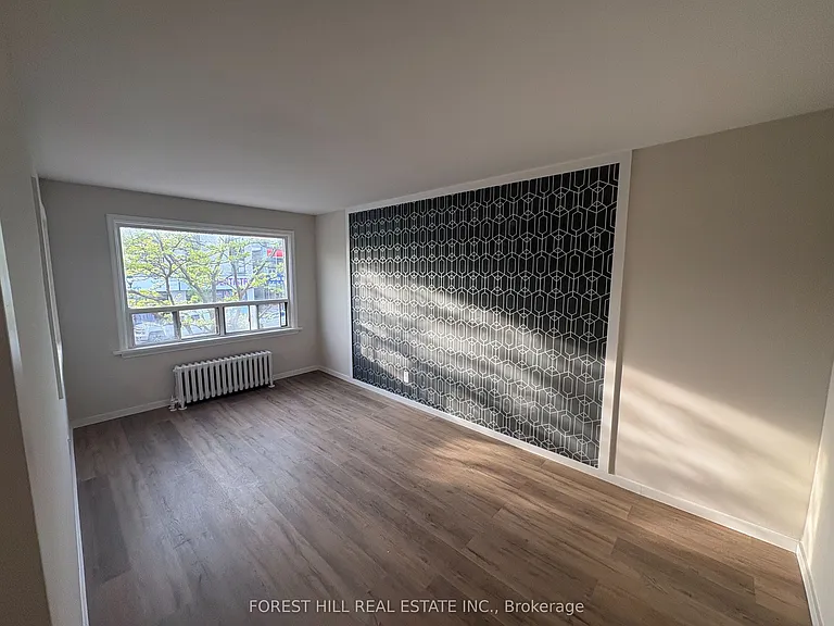 245 Lakeshore Rd E #3 — Photo 3