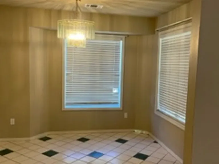 5713 Remington Way — Photo 6