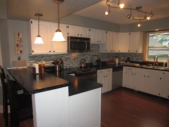 2nd image of 706 River Ln