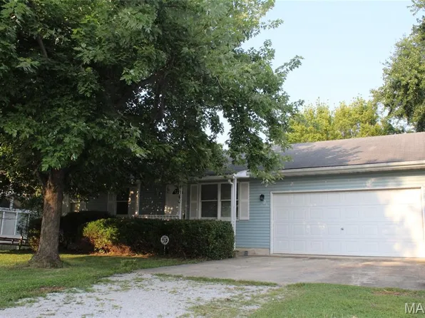 121 Neunaber St, Cottage Hills, IL 62018