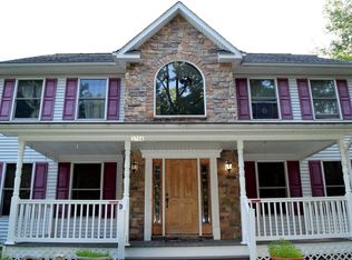 408 Hemlock Dr, Tobyhanna, PA 18466