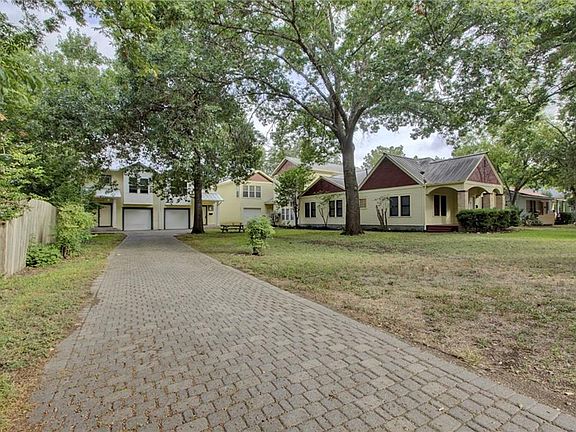 4th image of 4602 Avenue B #B