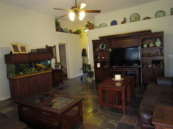 5th image of 489 Alexa Dr